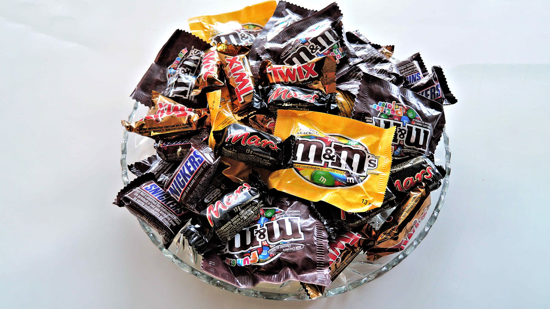 The Best and Worst Halloween Sweets, According to a Nutritionist