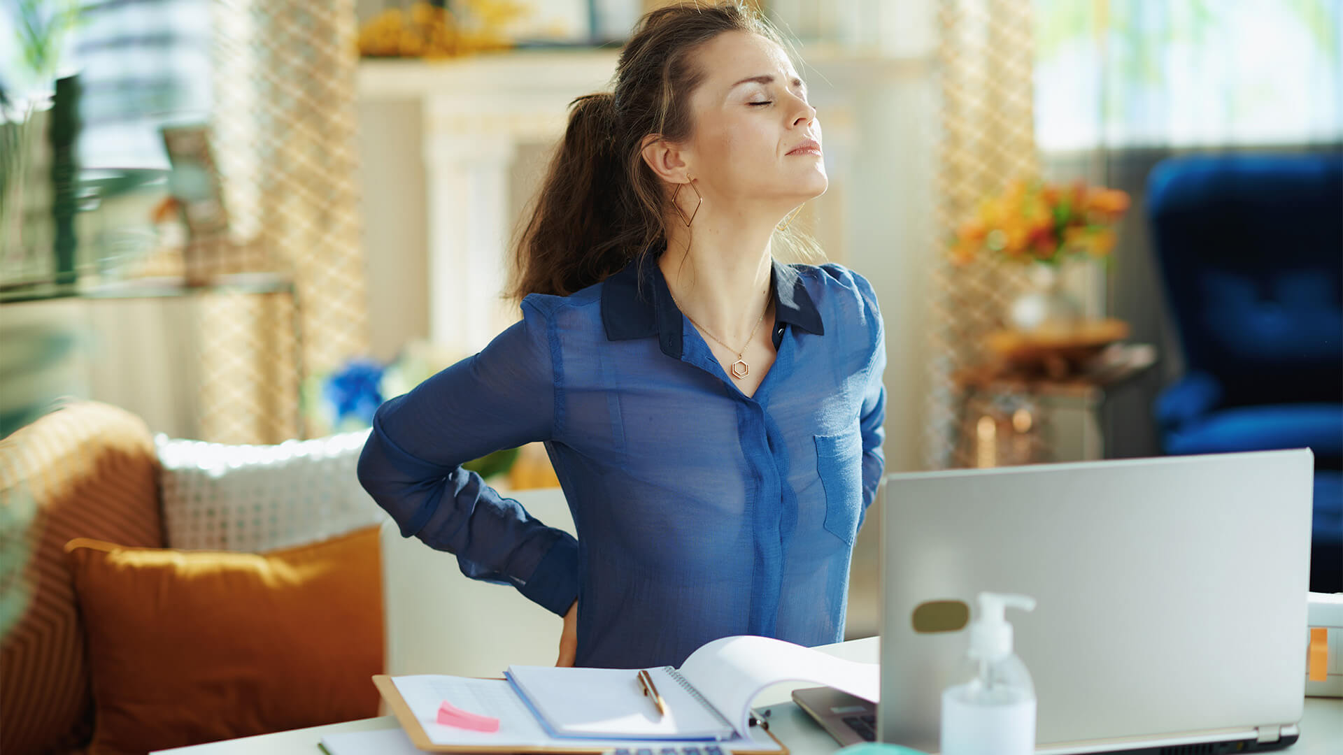 Office Job Woes: 5 Tips to Prevent Lower Back Pain