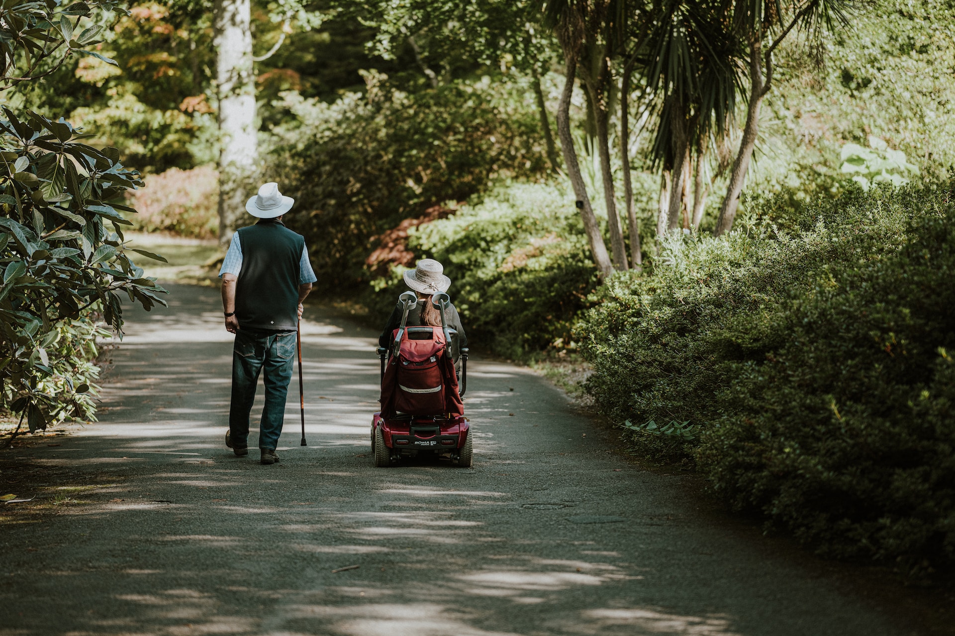 The Benefits of Using a Travel Mobility Scooter for People with Limited Mobility